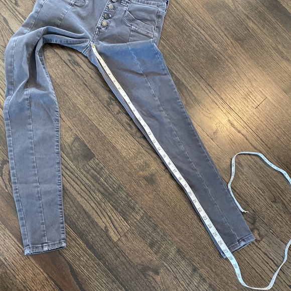 American Eagle Gray Button Fly Hi Rise Jeggings Jeans 2 EUC - Picture 4 of 9